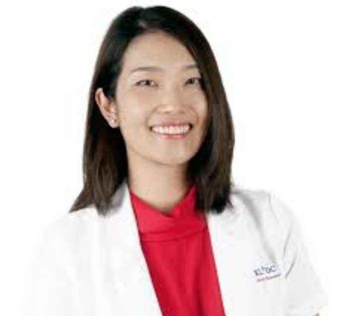 Dr. Joan Lim Zhi Yin (Dental Surgeon)