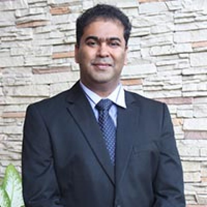 Dr Sunder Ramasamy (Ophthalmologist)